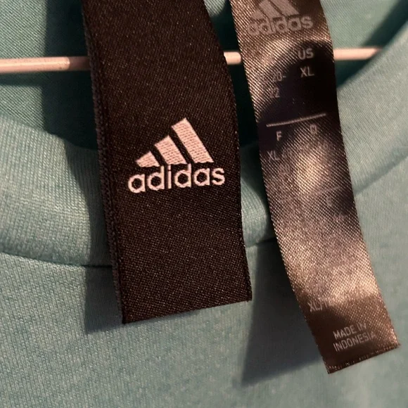 TWO Adidas sleeveless athletic ware shirts, size large - Picture 3 of 4